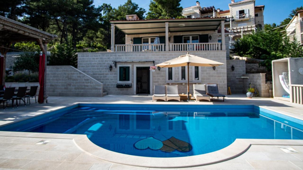 Ursa Minor Villa Sumartin Exterior photo